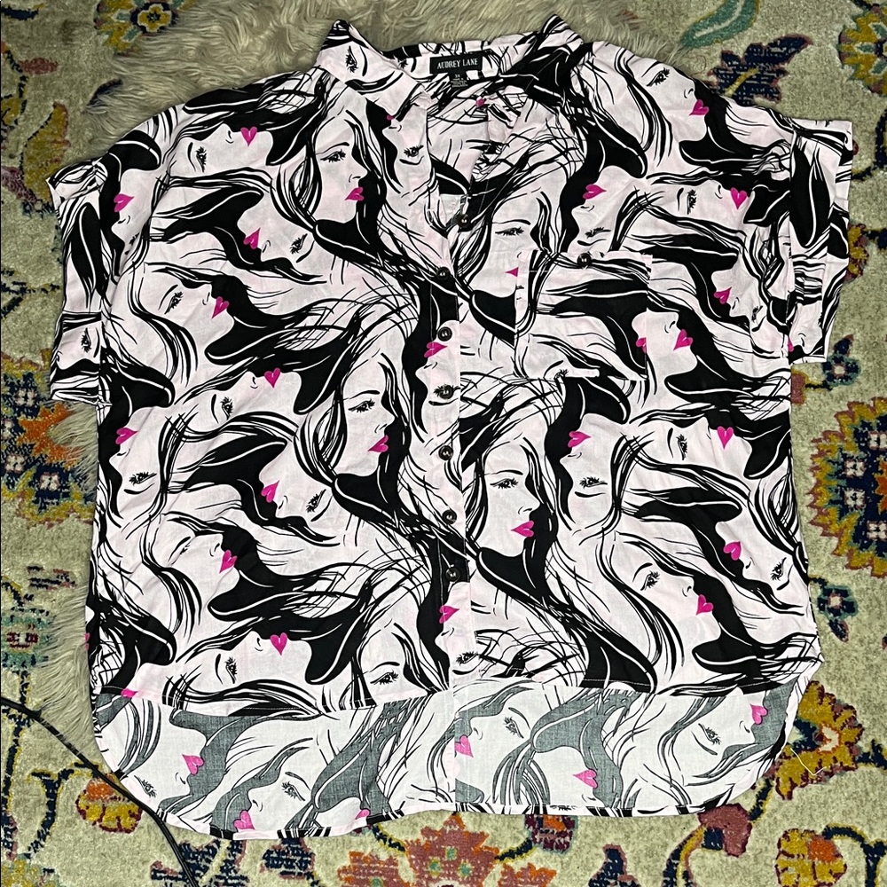 Windsor Black & Pink Portrait-Print Button Down Top